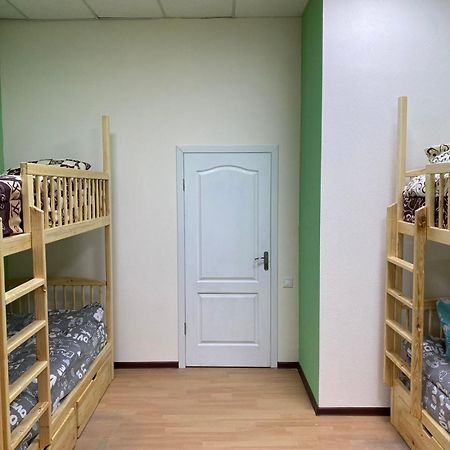 Хостел Мажор Kharkiv Ruang foto